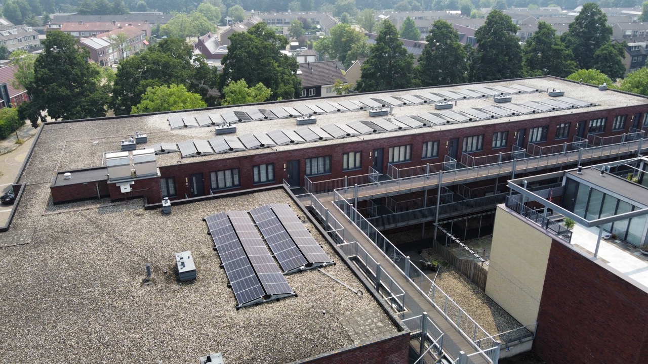Zonnepaneleninstallatie Onder de Beuken